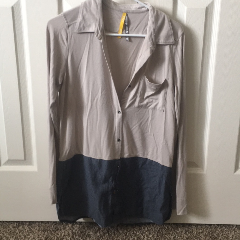 Lole long sleeve button down